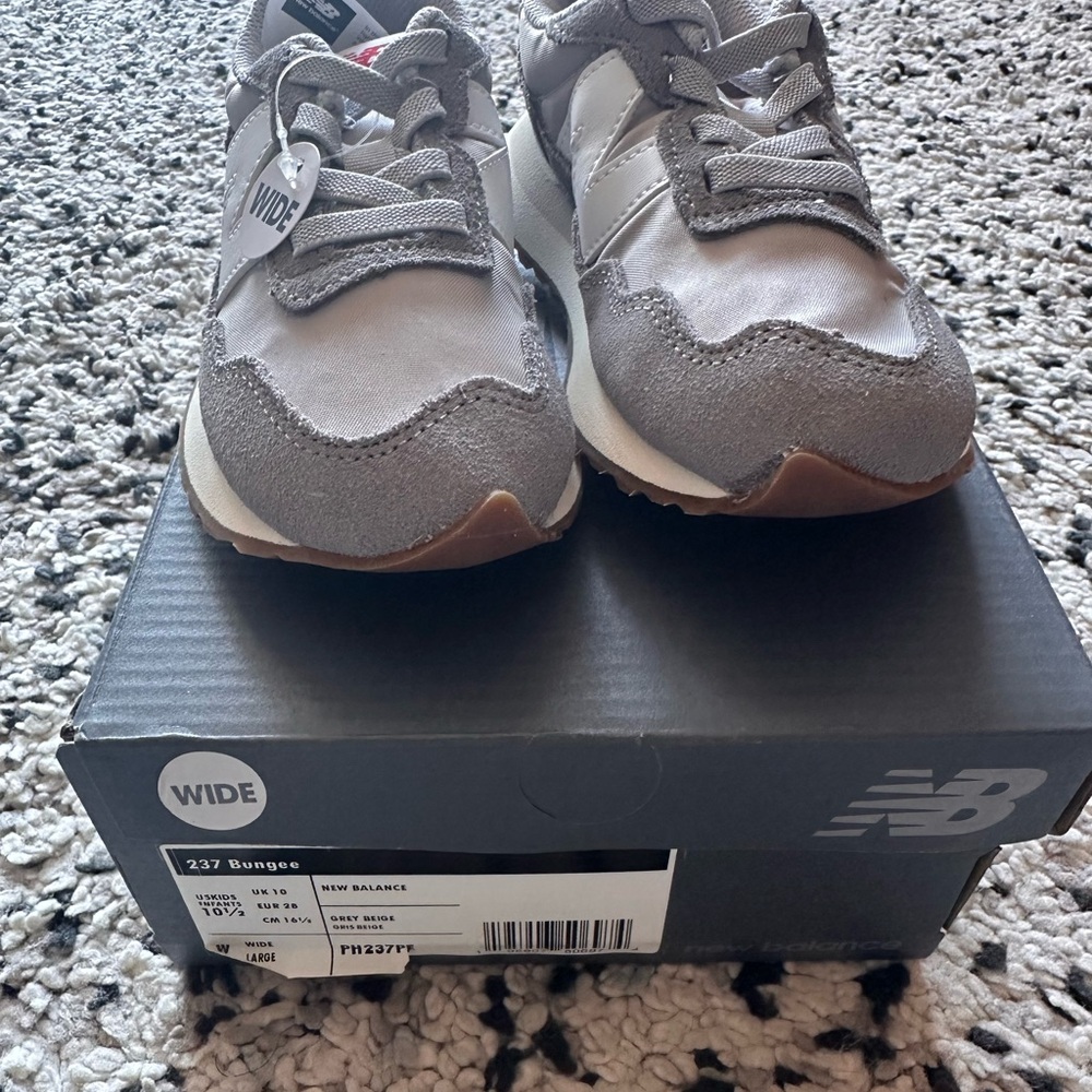 New Balance Kids' 237 V1 Lace-Up Sneaker - Picture 4 of 4